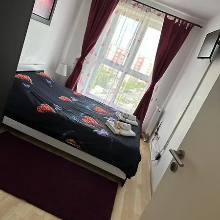 Jolly Apartment *